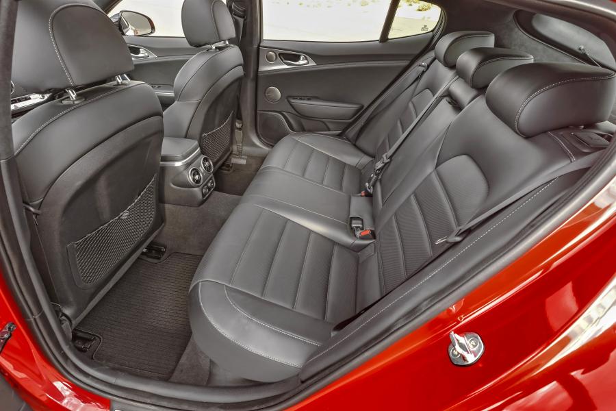 Интерьер Kia Stinger GT (CK) 2017 года  (NA) (фото 49 из 50)